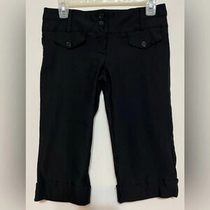 Mandee Dressy Bermuda Cuffed Shorts.  Black. Size 5